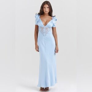 HOUSE OF CB - RAFAELA
SOFT BLUE PURE SILK & LACE DRESS